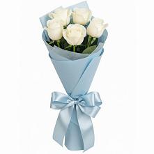 Букет 5 Белых роз Проуд в Вилино