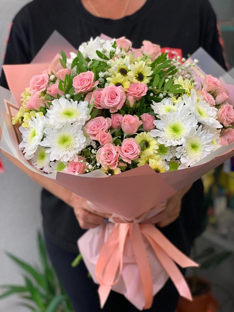 Букет цветов из: Розы и Хризантемы в Вилино