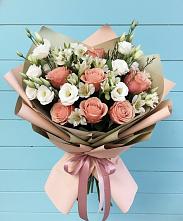 Букет цветов из:  Розы, Альстромерии и Лизиантусы в Вилино