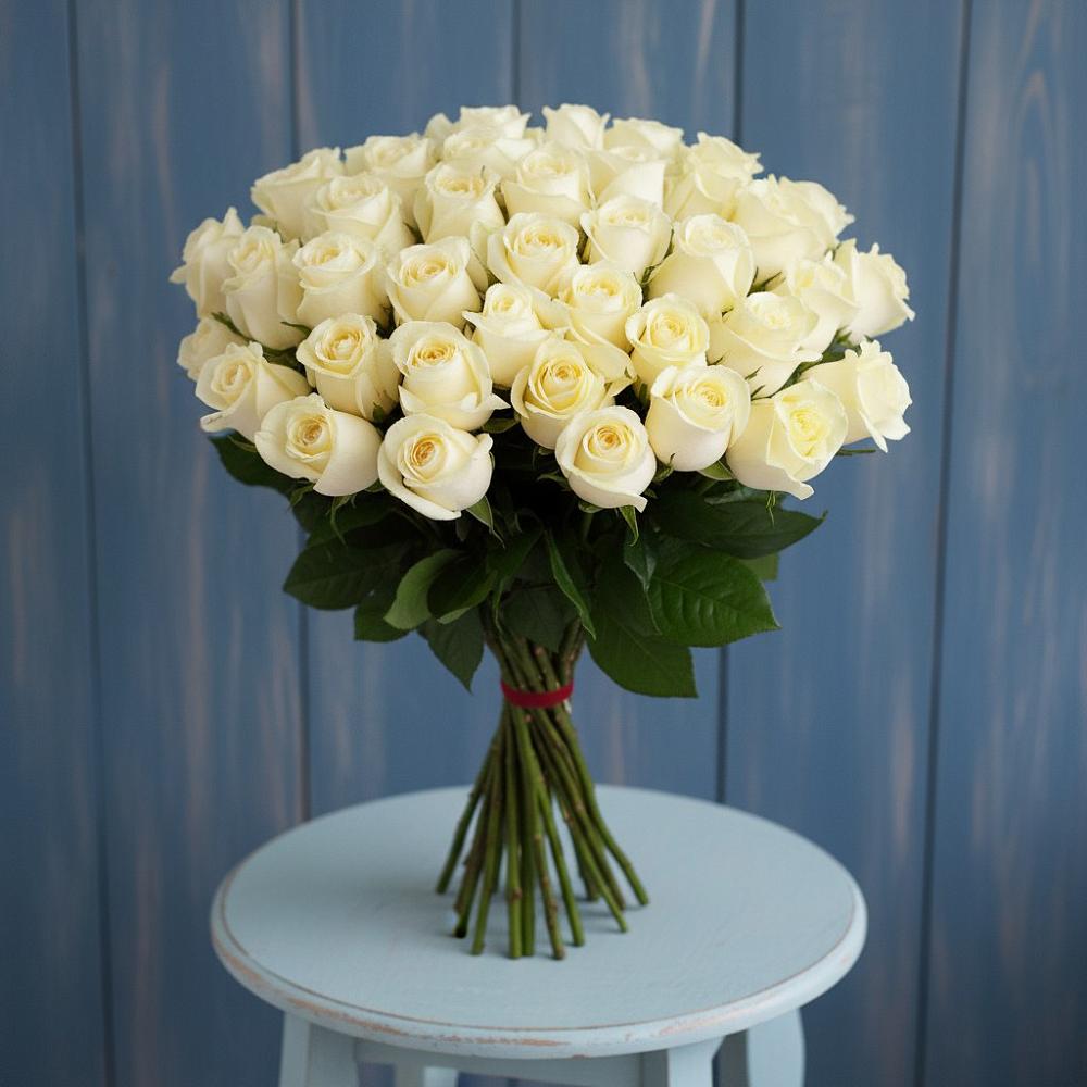 Букет 51 Белая роза Эдлесс Лав в Вилино