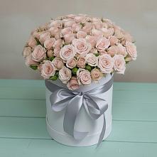 Цветочная композиция из Розы в шляпной коробке в Вилино