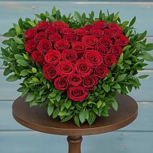 Цветочная композиция из Розы в виде сердца в Вилино