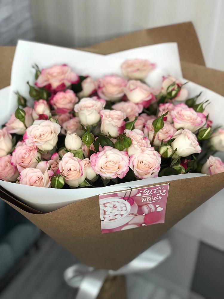 Букет цветов из: Розы в Вилино