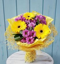 Букет цветов из:  Хризантемы и Герберы в Вилино