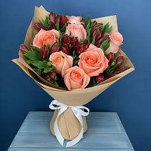 Букет цветов из:  Розы и Альстромерии #REPLACE_PRED# Вилино