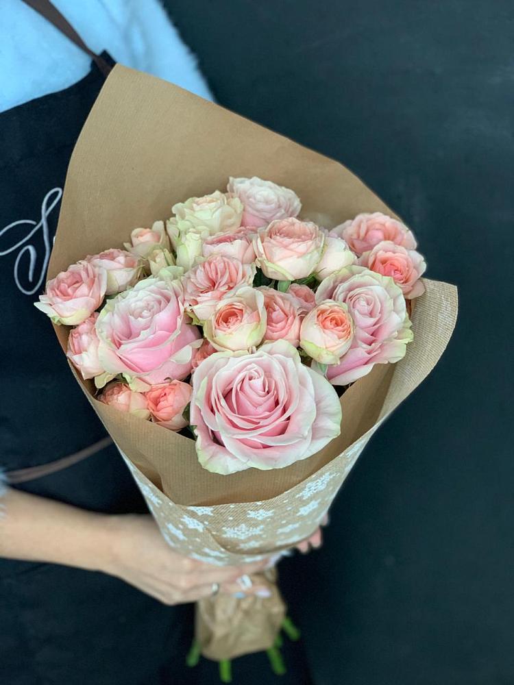 Букет цветов из: Хризантемы и Розы в Вилино