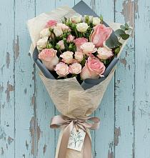 Букет цветов из:  Розы #REPLACE_PRED# Вилино