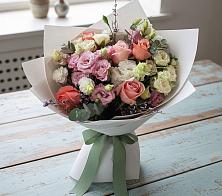 Букет цветов из:  Розы, Лизиантусы и Гвоздики #REPLACE_PRED# Вилино