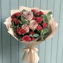 Букет цветов из:  Гвоздики и Розы в Вилино
