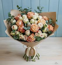 Букет цветов из:  Альстромерии и Розы в Вилино