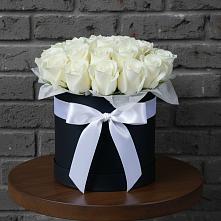 Цветочная композиция из Розы в шляпной коробке в Вилино